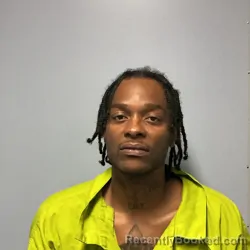 Mugshot of DAVAYON JERRELL SAUNDERS booked in Roanoke County, Virginia on May 14, 2026
