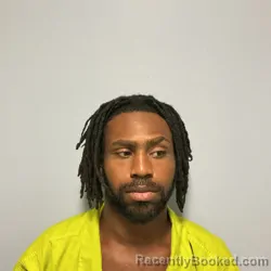 Mugshot of NTAYEZ JAVON SMITH booked in Roanoke County, Virginia on June 18, 2026