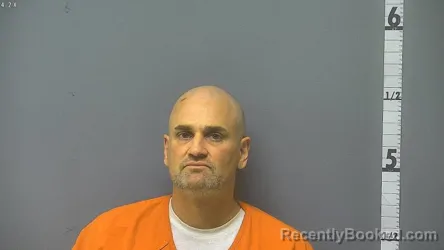 Mugshot of MATTHEW LEE COMER