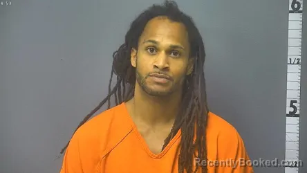 Mugshot of JARROME ANTHWAN DURRETTE booked in Rockingham County, Virginia on May 7, 2026