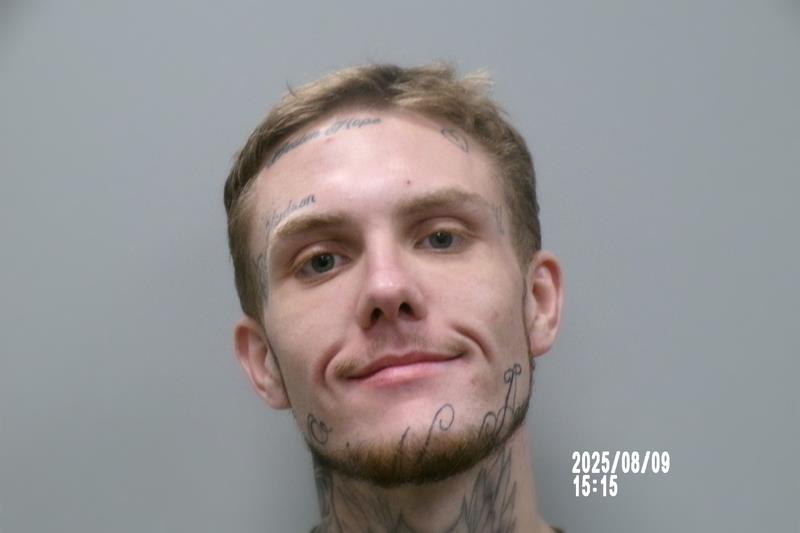 Mugshot of Hunter Edward Wright booked in Russell County, Virginia on May 28, 2026