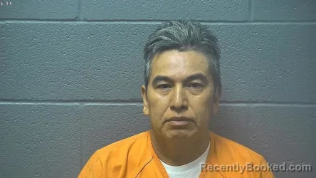 Mugshot of LEONARDO S LEMUS