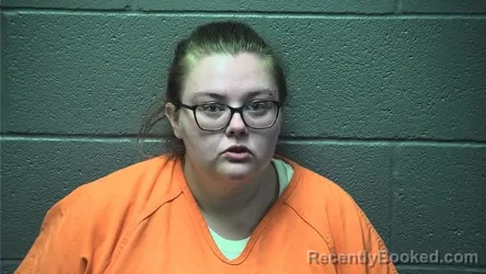Mugshot of AMANDA CHRISTINE KNAVE booked in Warren County, Virginia on May 9, 2026