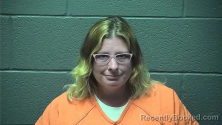 Mugshot of ASHLEY Nicole KNIGHT booked in Warren County, Virginia on June 23, 2026