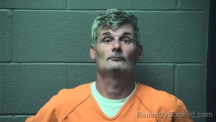 Mugshot of DAVEN LELDON LOY booked in Warren County, Virginia on May 25, 2026