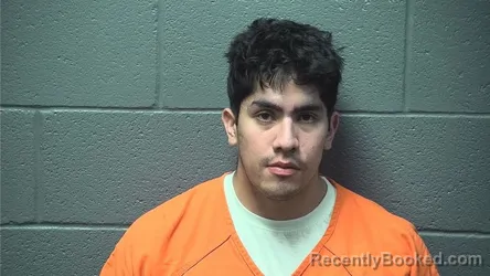 Mugshot of EDISSON ANDRES DIAZ ALCALA booked in Warren County, Virginia on May 24, 2026