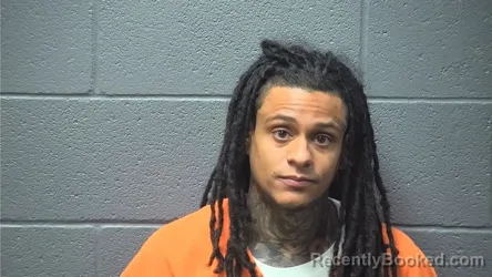 Mugshot of JASHAR RAEQUON ASHBY booked in Warren County, Virginia on May 6, 2026
