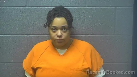 Mugshot of JUSTIZE VERONICA RAE SILVER