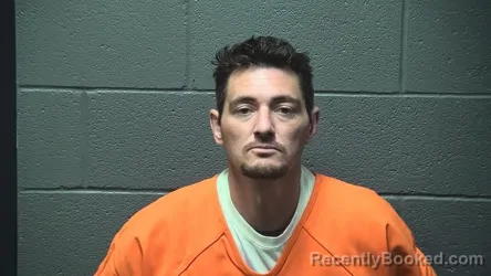Mugshot of James Michael Thompson booked in Warren County, Virginia on October 4, 2026