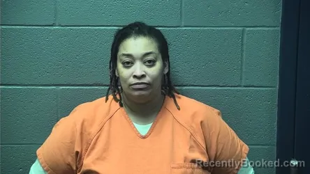 Mugshot of JANEE ROCHELLE YATES booked in Warren County, Virginia on May 14, 2026