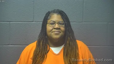 Mugshot of LOIR ROBERTA DAVIS HOWARD