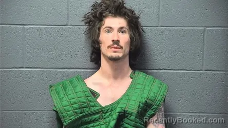 Mugshot of NICHOLAS ANTHONY JOHNSON booked in Warren County, Virginia on April 16, 2026