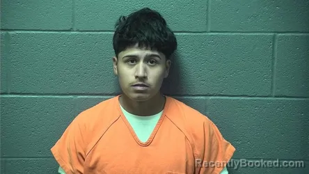 Mugshot of Robert Carlos Guzman-Lopez booked in Warren County, Virginia on October 20, 2026