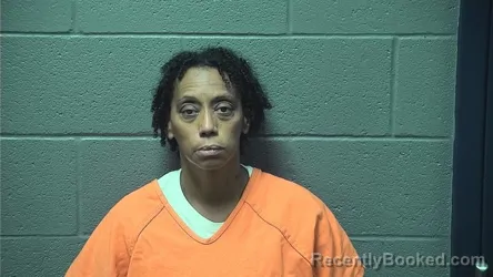 Mugshot of Shannon Denise Freeman booked in Warren County, Virginia on October 1, 2026
