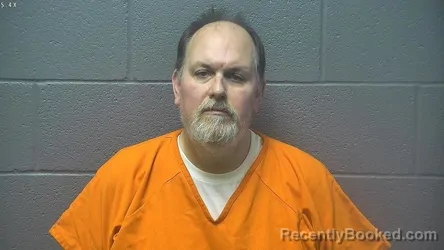 Mugshot of SEAN DANIEL SMITH