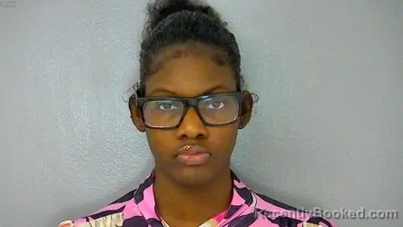 Mugshot of TYNEEQUA MARSHAY STATON-FULLER