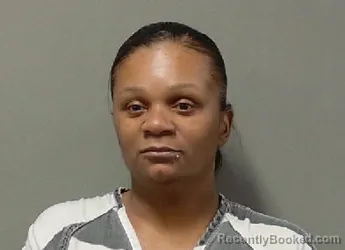 Mugshot of LASHINDA MARIE KIDD