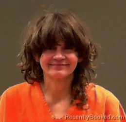 Mugshot of Tanua Dawn Metzner