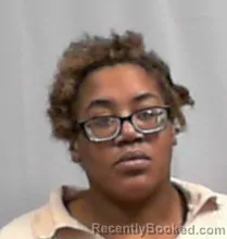 Mugshot of Rockelle R Jones