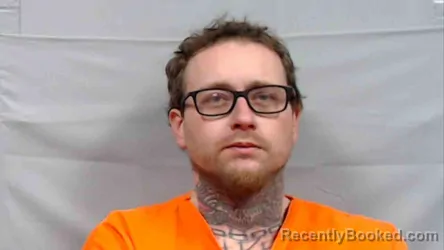 Mugshot of Aaron Samuel Hanshew