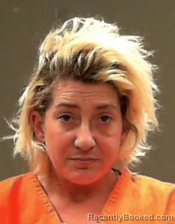 Mugshot of Tara Marie Woodburn