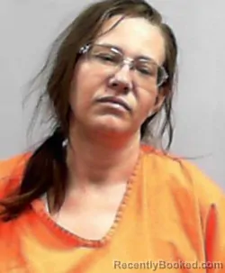 Mugshot of Whitney Nichole Robinson