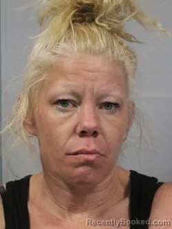 Mugshot of Amy Beth Bucklen