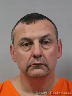 Mugshot of Earl Hilton Perry