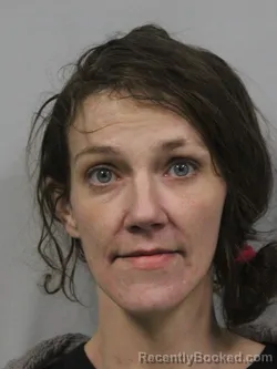 Mugshot of Emily Shenea Ross