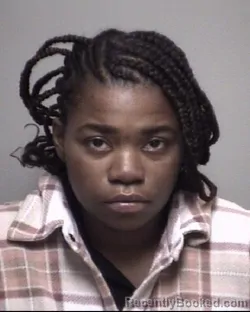 Mugshot of MOESHIA ANTOINETTE MITCHELL