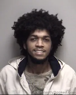 Mugshot of AVERY DSHAWN EVANS