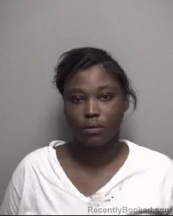 Mugshot of VELLAYSHA VERA BAXTRON