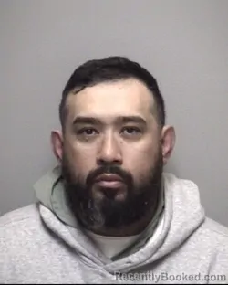 Mugshot of OMAR VALDEZ PIMENTEL