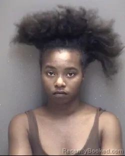 Mugshot of TARAVIA DONIELLE MURRAY