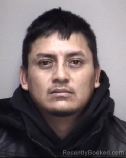 Mugshot of OLIVER FRANCISCO ALMAGUER HERNANDEZ
