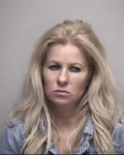 Mugshot of REGINA DAWN QUINN