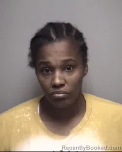 Mugshot of CORENTHAIN SHERMAINE DIXON