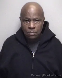 Mugshot of RONNIE . KINZER