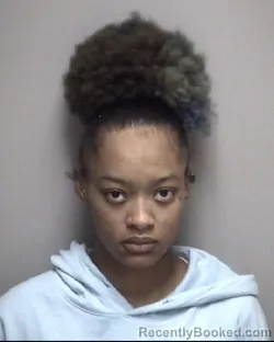 Mugshot of MONTOI UNIQUE WEATHERSPOON booked in Galveston County, Texas on May 7, 2026