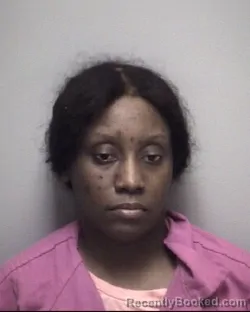 Mugshot of DEASHIRA PARIS TAPLIN booked in Galveston County, Texas on May 10, 2026