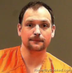 Mugshot of Ian Patrick Pettit