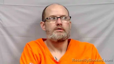 Mugshot of Lance Howard Looney