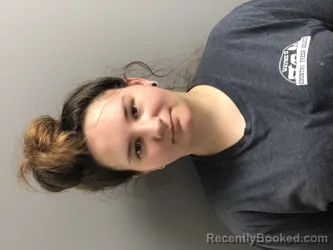 Mugshot of Alyssa Rose McIntyre