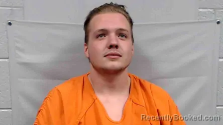 Mugshot of Derek Michael Gillenwater
