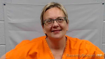 Mugshot of Jennifer Rose Fortner