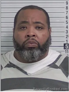 Mugshot of LONNIE EVAN SIMMONS