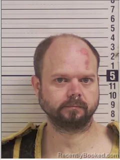 Mugshot of BRADLEY COLLIN THOMPSON