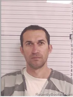 Mugshot of JULIO CESAR ARCEO-HERNANDEZ