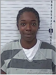 Mugshot of MAKYIA LANAE CALHOUN
