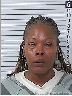 Mugshot of NIKESHA ROSHAY SMITH